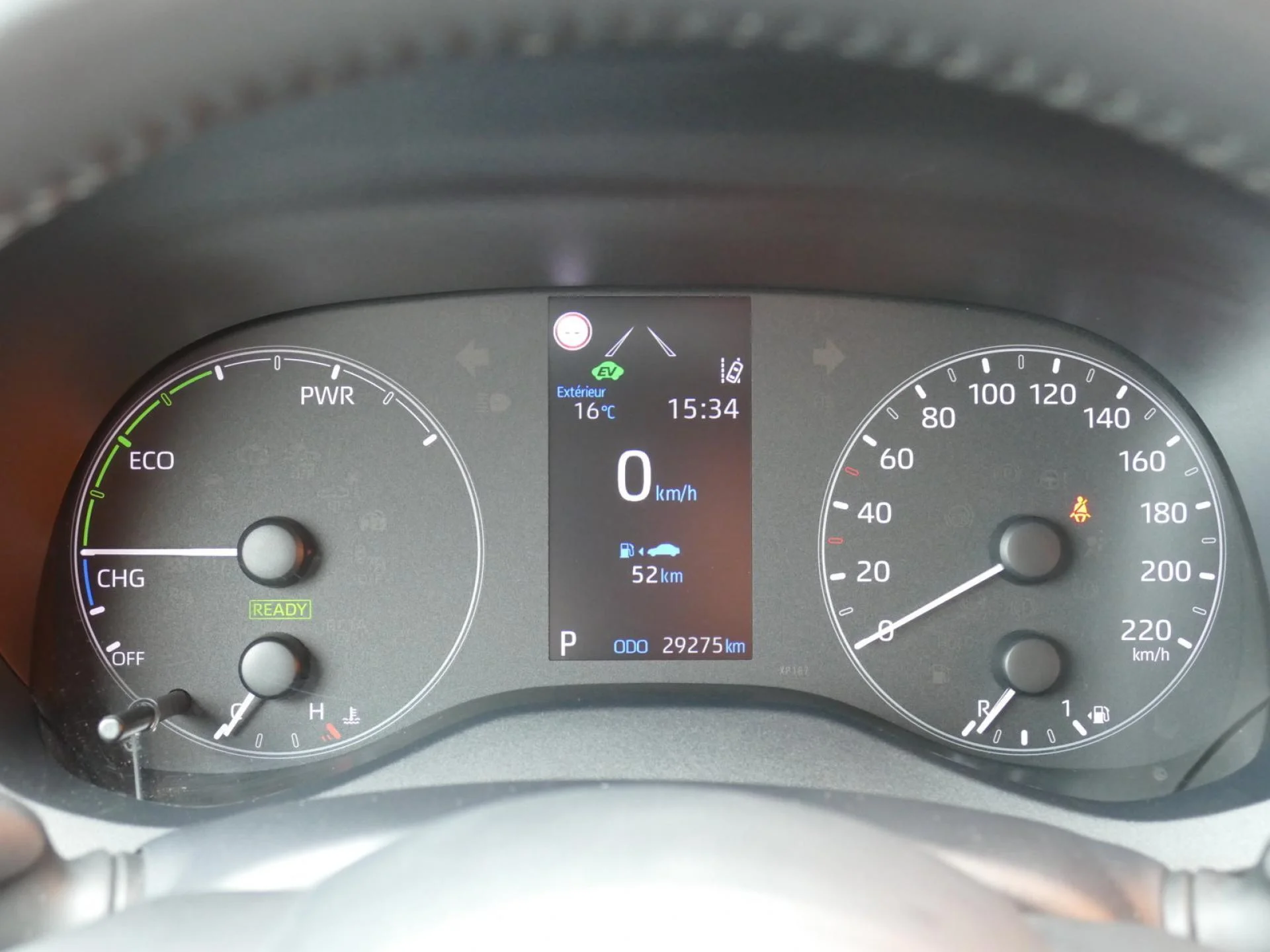 TOYOTA YARIS - Miniature 13 sur 33 - Cliquer pour voir cette photo